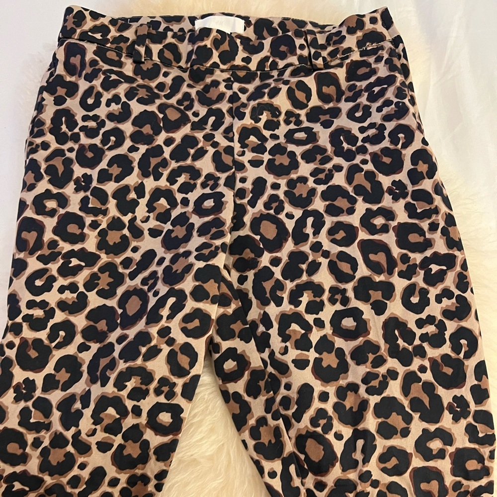 On Trend Leopard stretch H&M skinny leg pants